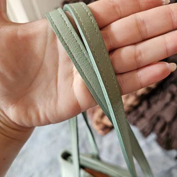 Vintage Coach Frame Pouch Shoulder Bag Purse in Seafoam Leather - Picture 4 of 8